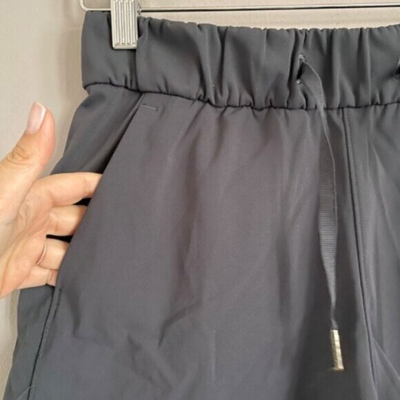 Lululemon Gray On the Fly 2.5" Shorts - 4 - Picture 3 of 11